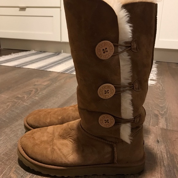 UGG Bailey button boots - Picture 2 of 8